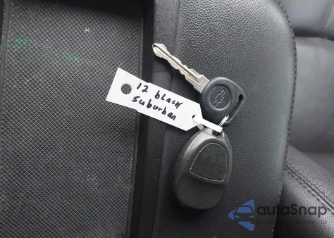 2012 Chevrolet Suburban K2500 Lt из США, поврежденный, VIN 1GNWKMEGXCR232792